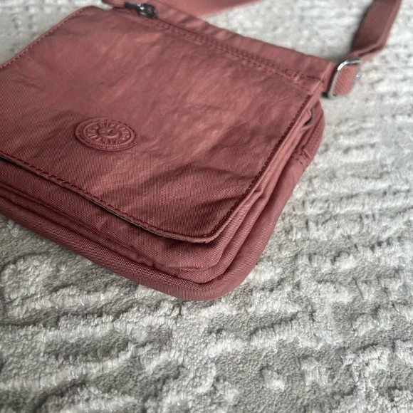 Kipling crossbody - Picture 2 of 8